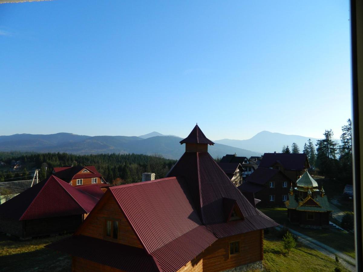 У Павла Hotel Yablunytsya Eksteriør billede